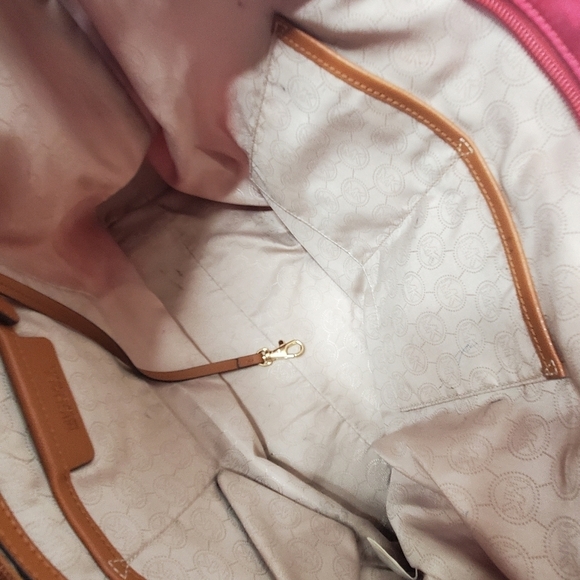 Michael Kors Women's Red Tote Bag - Picture 12 of 13